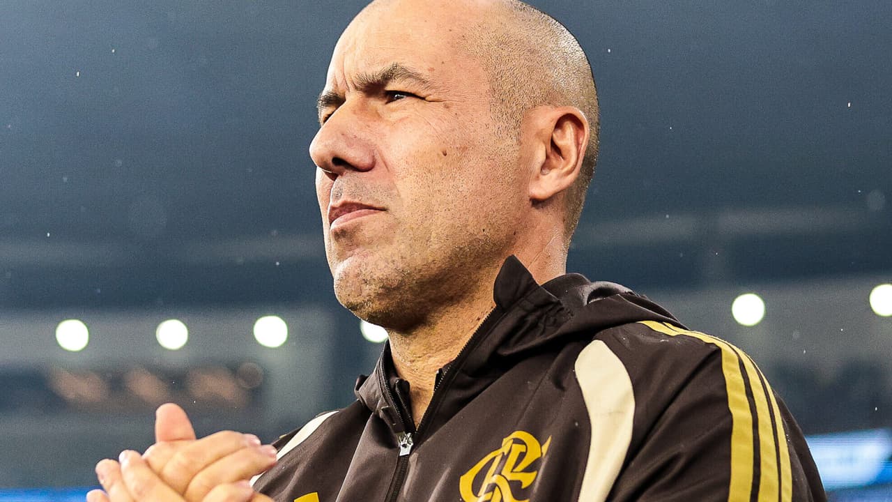 Flamengo: Leonardo Jardim redefine a formação para duelo decisivo contra Atlético-MG