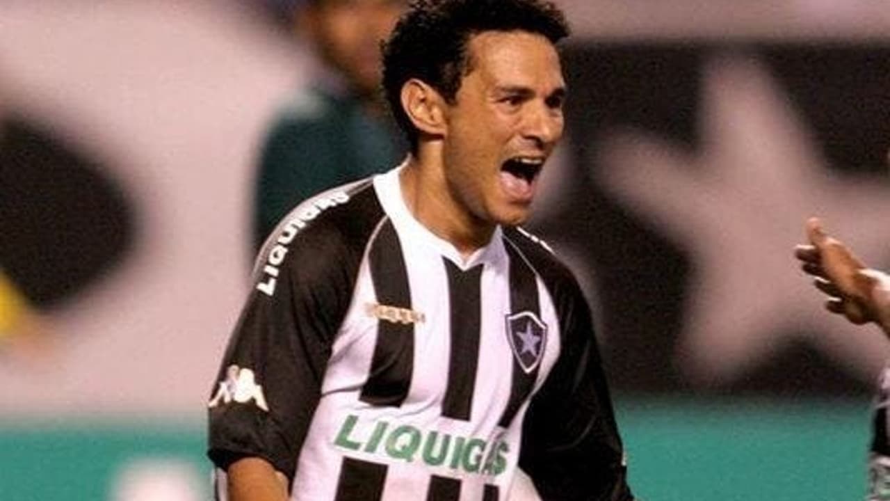 Goleada Épica: Botafogo Humilha Internacional com 5 a 1 no Brasileirão de 2004 — Futebol