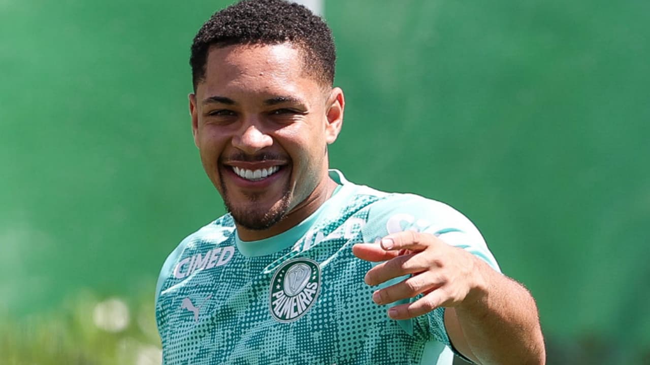 Palmeiras amplia prazo para recuperação de Vitor Roque e intensifica trabalho para antes da Copa