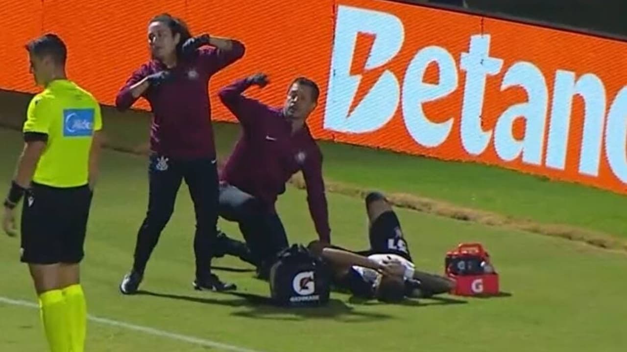 Corinthians em Alerta: Titular Sai Lesionado em Confronto Contra o Barra