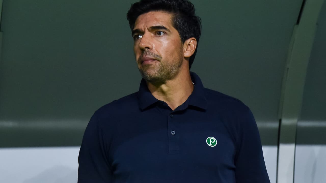 Abel Ferreira Acerta em Cheio: Palmeiras Contra o Mundo na Briga com o Flamengo — Futebol