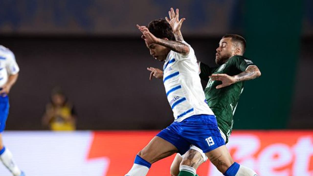 Goiás arranca empate épico nos acréscimos contra o Cruzeiro no adeus ao Serra Dourada — Futebol