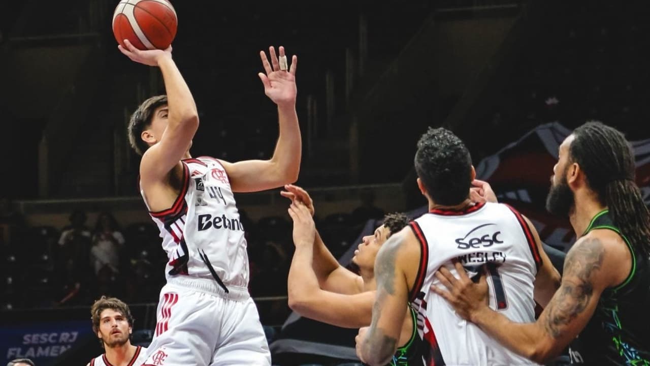 Flamengo vence o União Corinthians e larga na frente nos playoffs do NBB