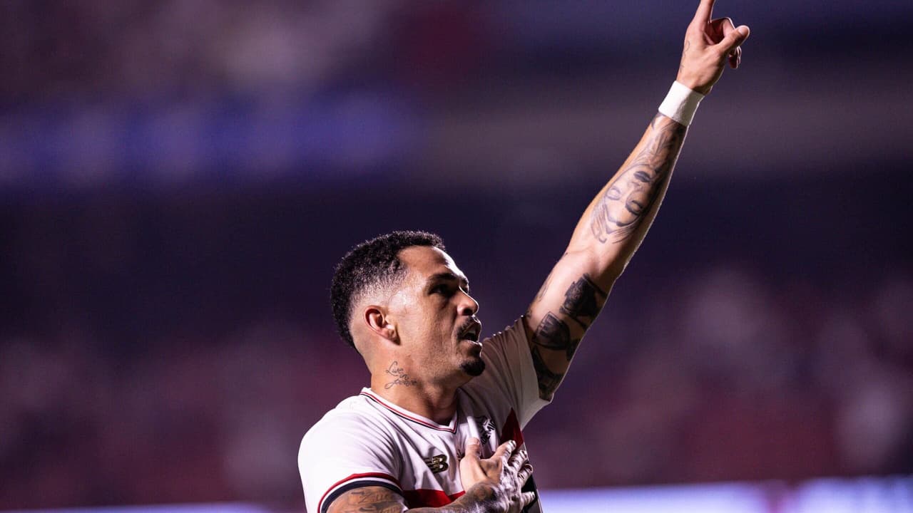 Luciano acumula polêmicas e pode virar maior carrasco do Corinthians