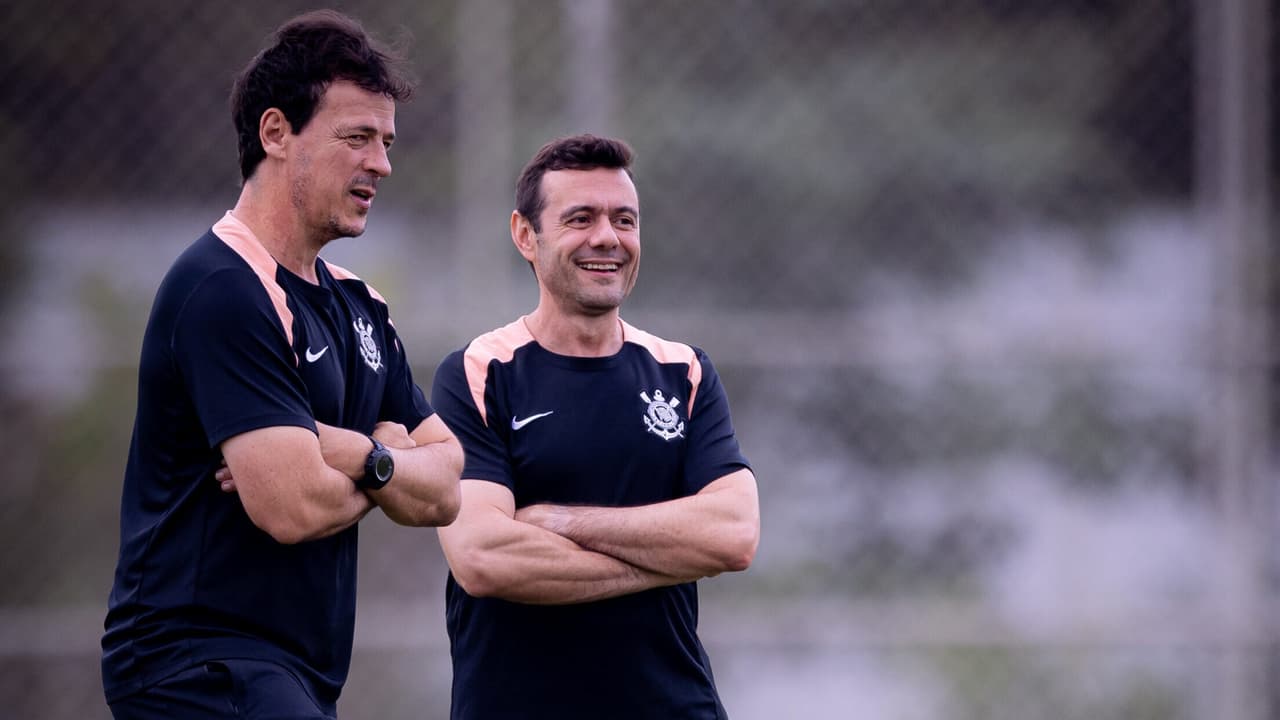 Corinthians lida com ausências de Lingard e Memphis para duelo decisivo contra o Grêmio — Futebol