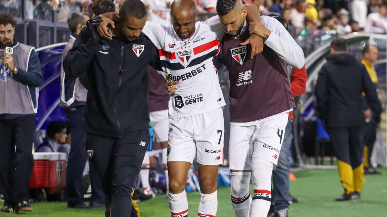 Lucas Moura enfrenta cirurgia delicada no tendão após recaída no duelo com o Bahia — Futebol