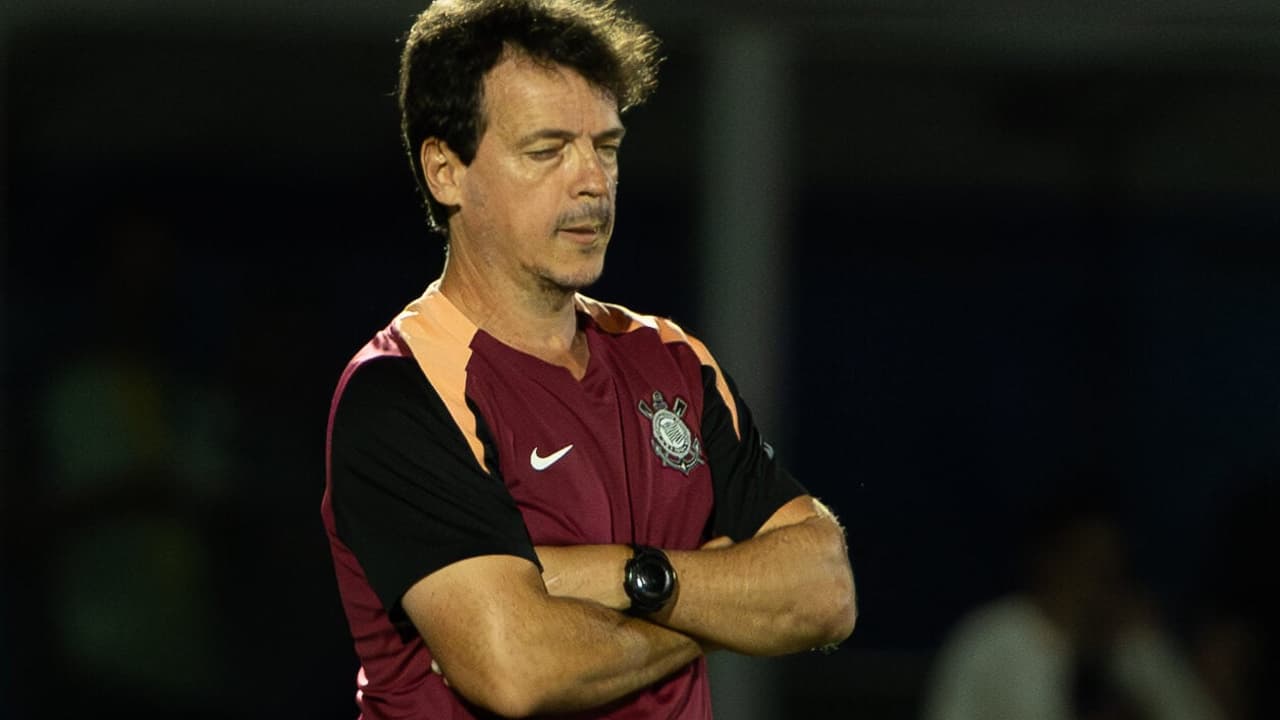 Diniz Enfrenta Desfalque Importante em Clássico contra o São Paulo