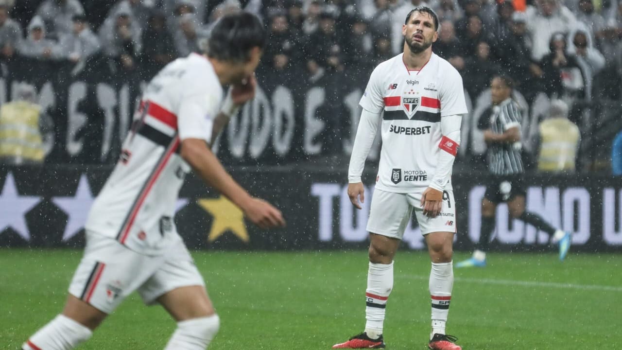 Calleri explode em críticas à arbitragem e lamenta tropeço do São Paulo no Majestoso — Futebol