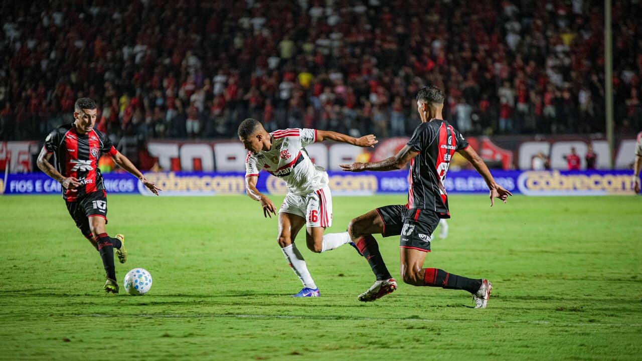 Veja os gols de Vitória 2 x 0 Flamengo pela Copa do Brasil