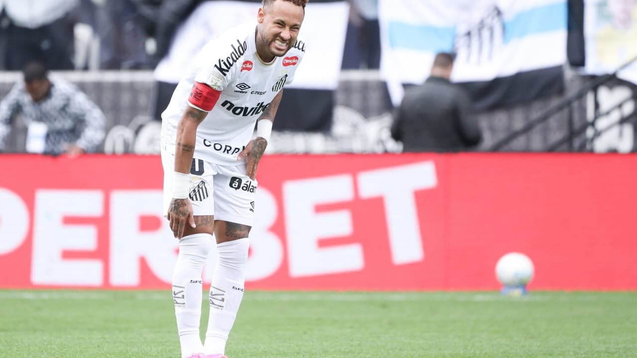 Neymar se emociona no hino e Santos é goleado pelo Coritiba na Neo Química Arena — Futebol