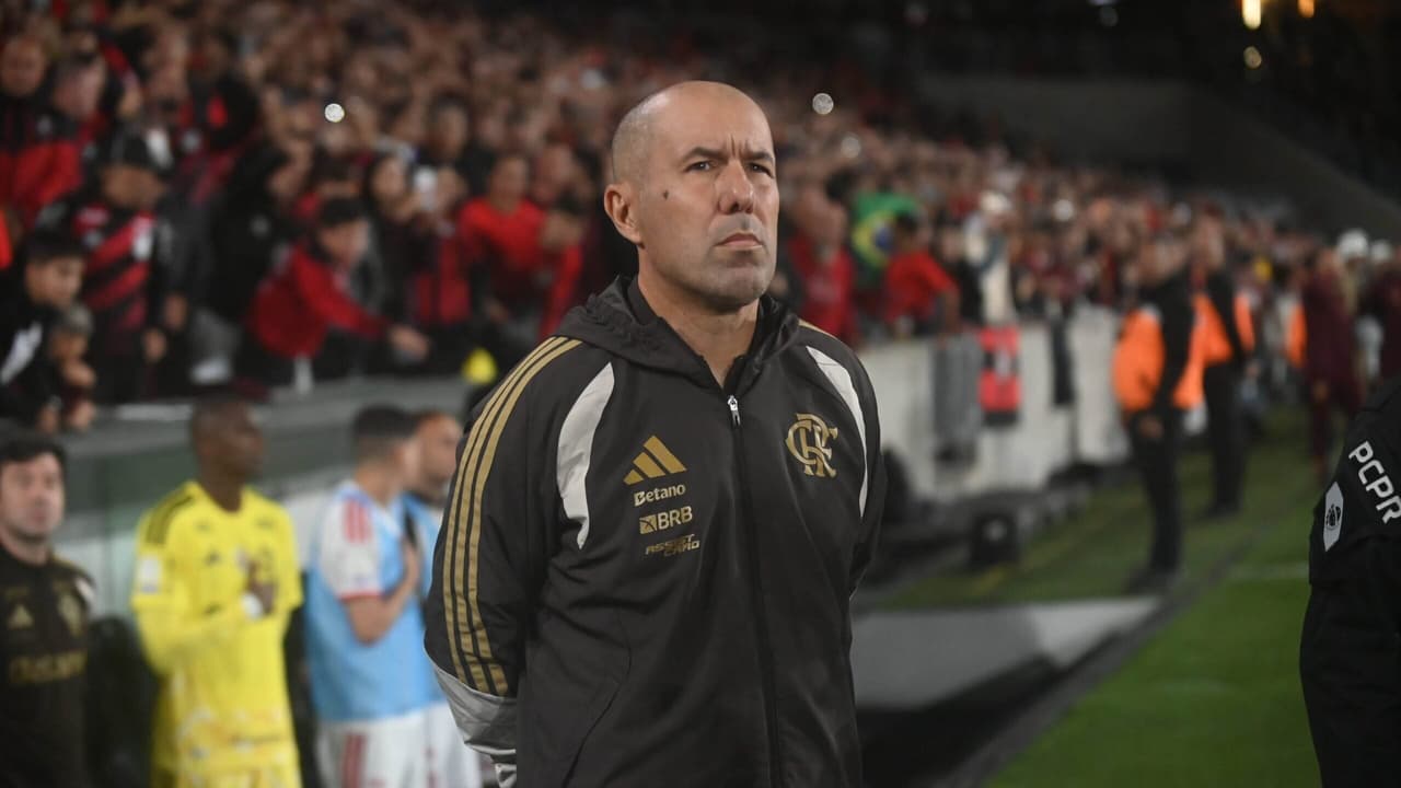 Jardim apoia Rossi e defende goleiro do Flamengo após falhas: Momentos isolados