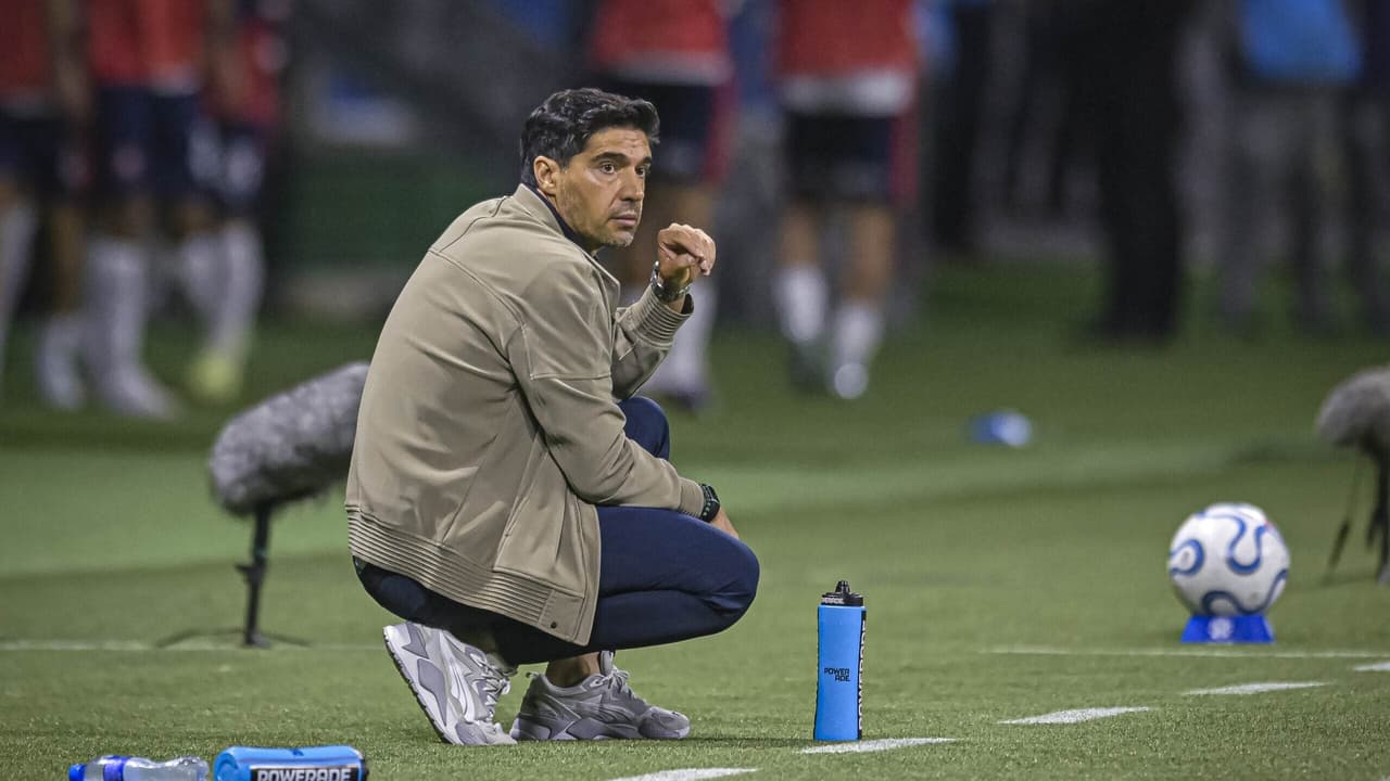 Desafios de Abel: Copa do Mundo gera incertezas para o Palmeiras antes da convocação
