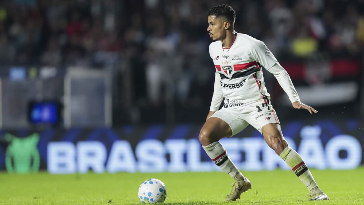 Lucas Ramon cobra malandragem do São Paulo após empate nos acréscimos contra o Botafogo — Futebol