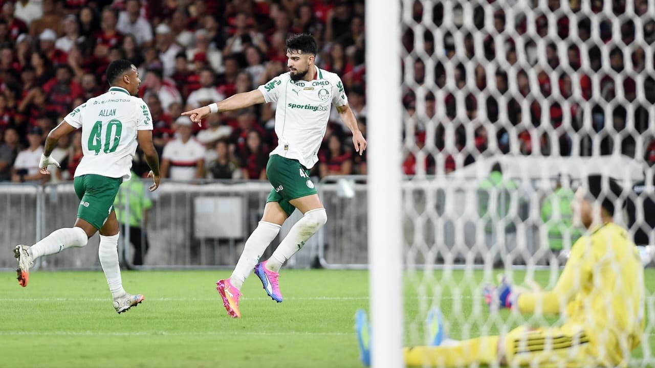 Rossi é criticado por falha no segundo gol do Palmeiras contra o Flamengo — Futebol