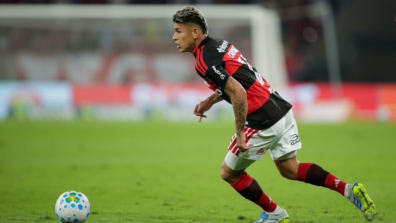 Especialista confirma: vermelho em Carrascal foi a decisão certa no Fla-Flu — Futebol