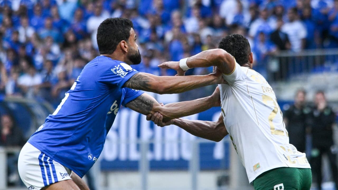 Cruzeiro acumula gols de bola parada e Artur Jorge cobra mais agressividade na área — Futebol