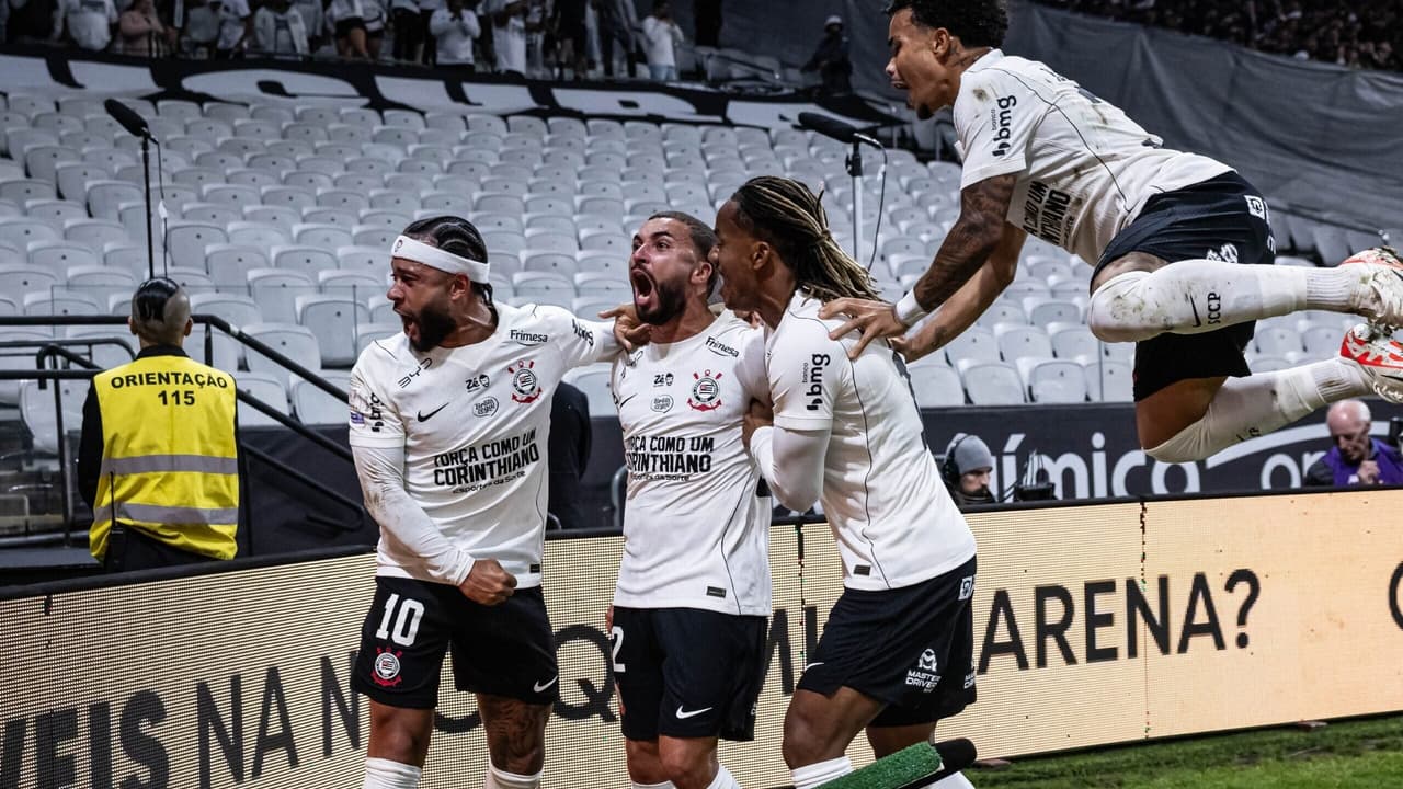 Labyad celebra gol decisivo do Corinthians: 