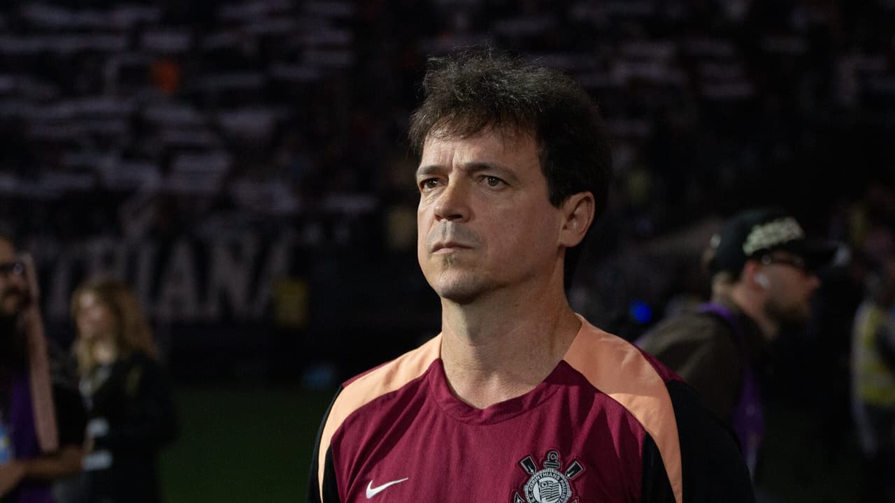 Dificuldades Ofensivas: Diniz Analisa Desempenho do Corinthians Contra o Atlético-MG