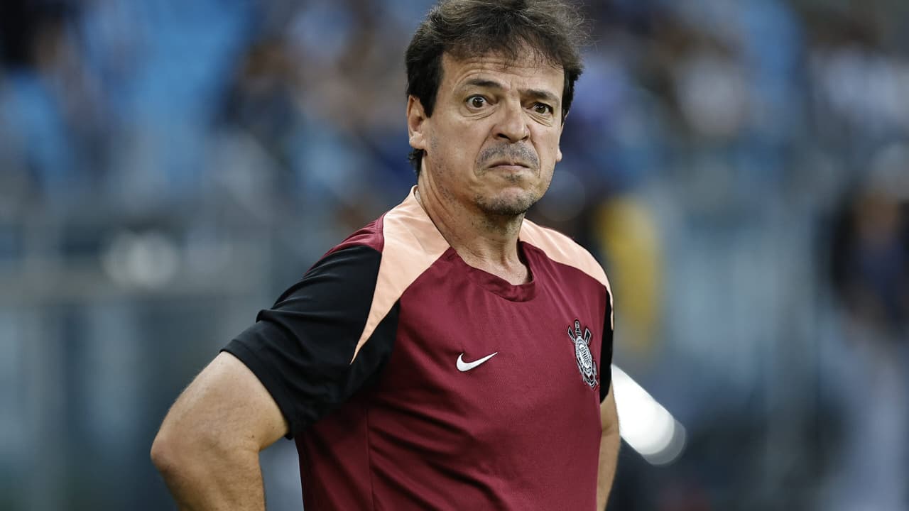 Diniz perde Rodrigo Garro por suspensão e Corinthians encara o Remo sem seu meia criativo — Futebol