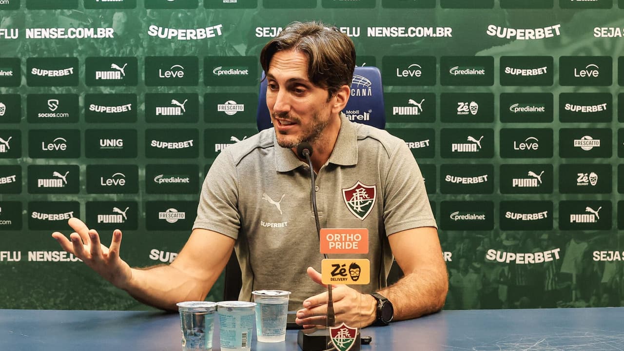 Zubeldía critica falha na zaga do Flu após gol evitado: 'Não entendo o que passou pela cabeça dele' — Futebol