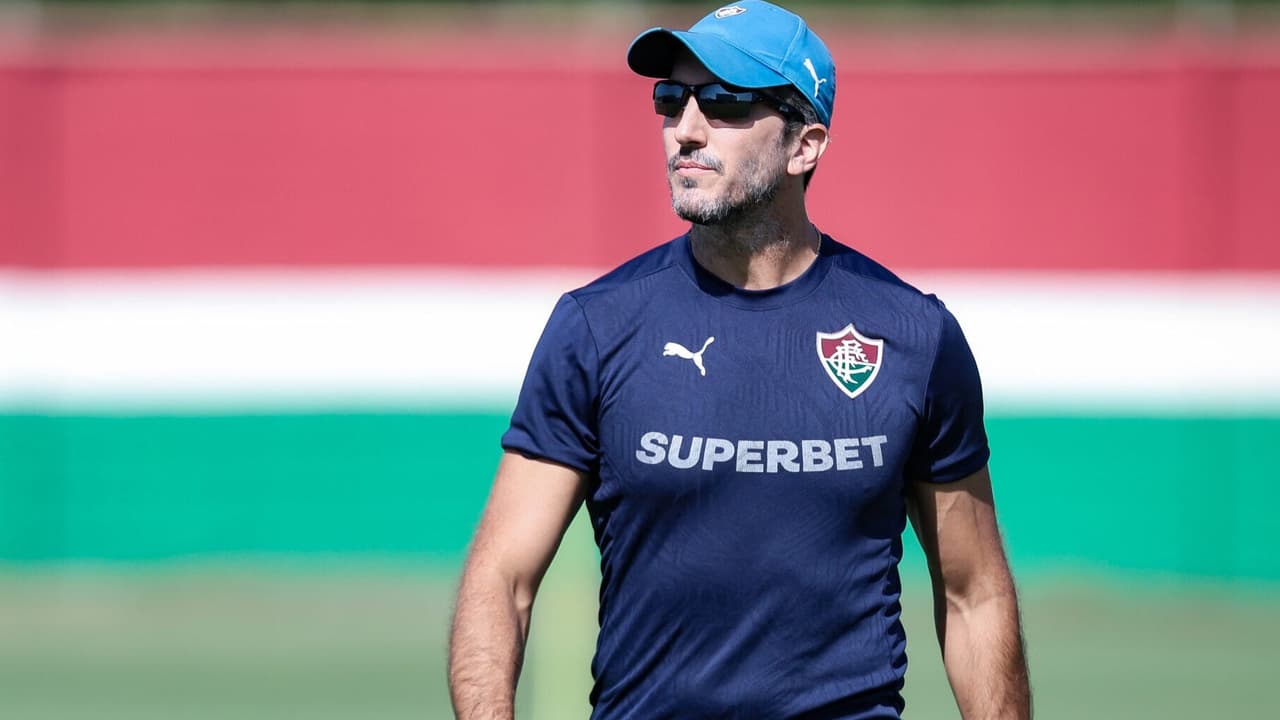 Fluminense recebe Vitória com volantes de volta e zagueiro fora: Zubeldía foca na sequência em casa — Futebol