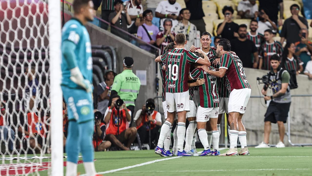 Fluminense libera ingressos para clássicos contra Vitória e São Paulo no Maracanã pelo Brasileirão — Futebol