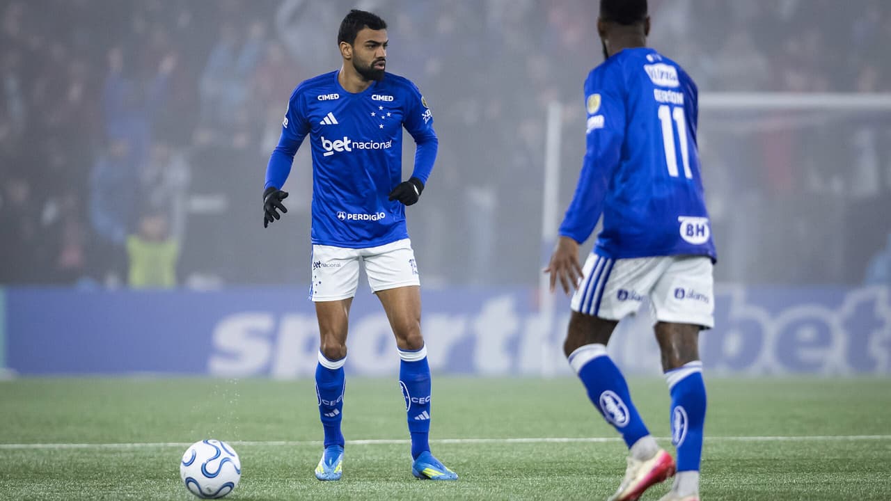 Fabrício Bruno reclama de bandeirinha após empate suado do Cruzeiro na Libertadores — Futebol