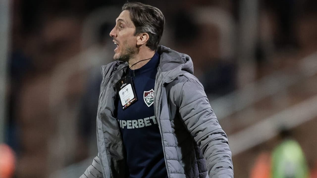 Zubeldía justifica reserva de John Kennedy no Flu: 'Jogadores assim são raros' — Futebol