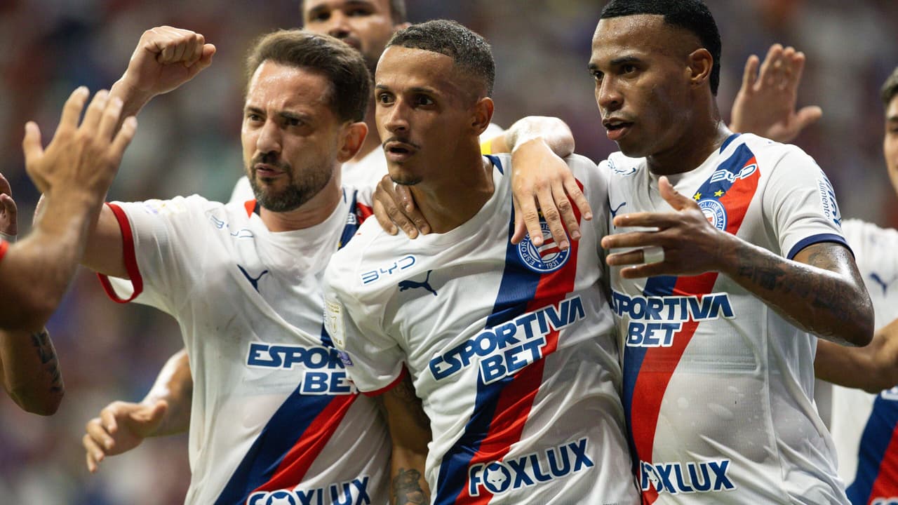 Agenda de futebol hoje: Paderborn encara Wolfsburg e Brasileirão agita a segunda-feira — Futebol