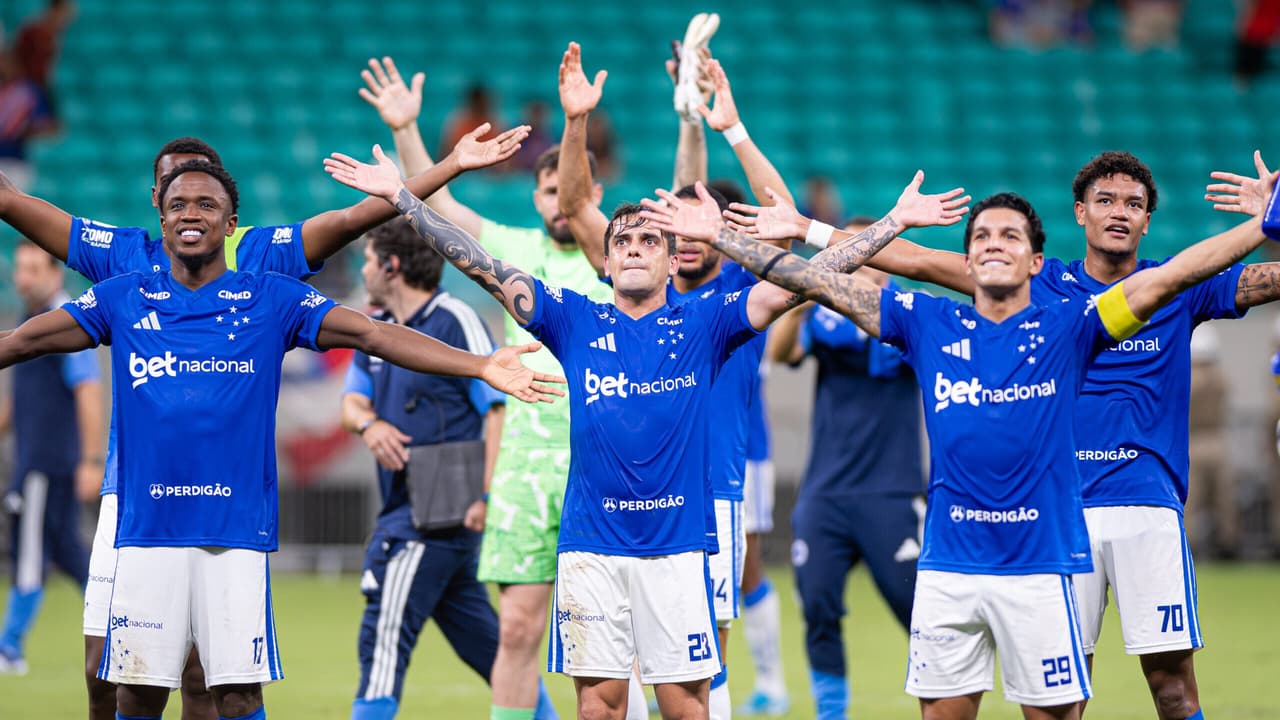 Cruzeiro escala posições e chega ao 11º lugar no Brasileirão com triunfo sobre o Bahia — Futebol
