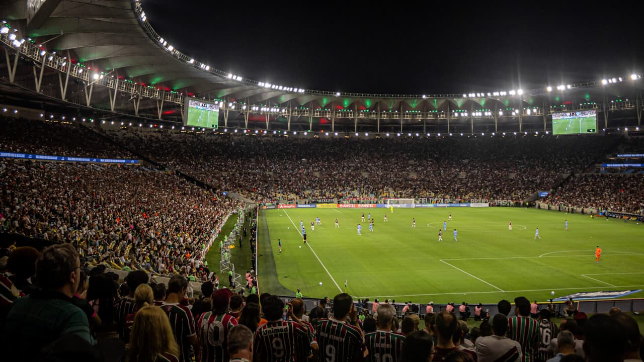 Fluminense desperdiça apoio da torcida e deixa classificação na corda-bamba na Libertadores — Futebol