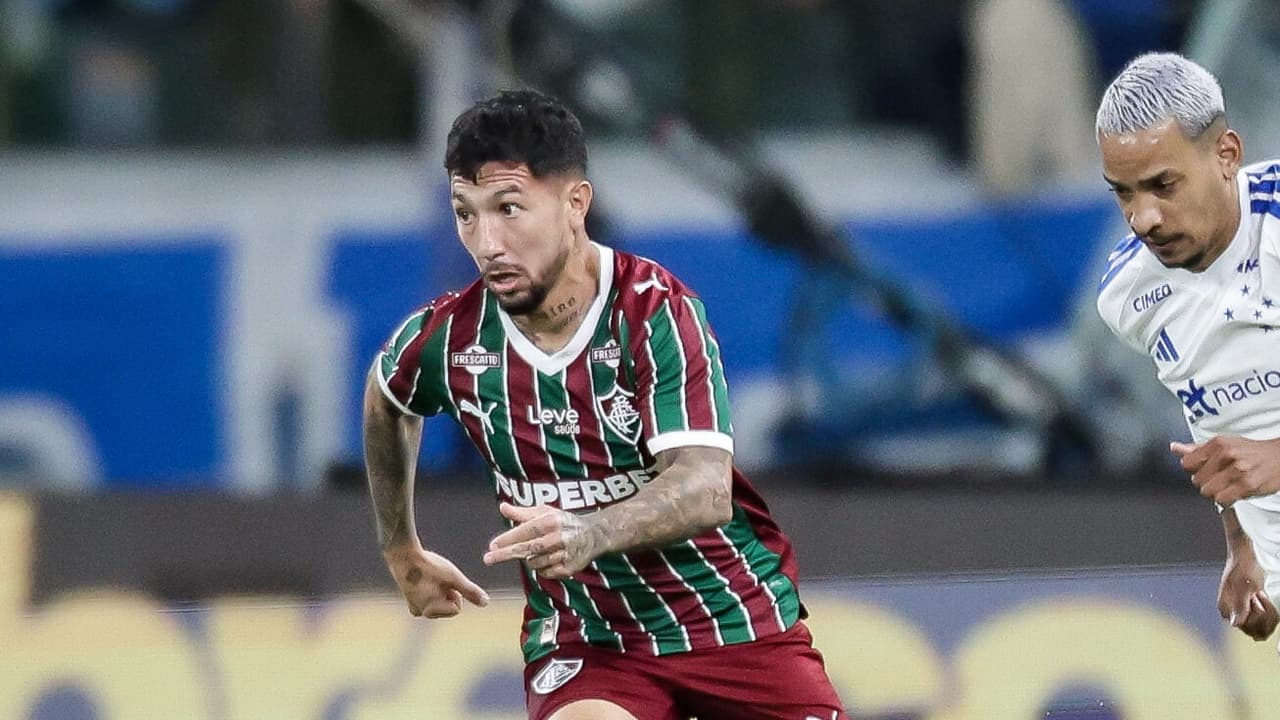 Lucho Acosta explica saída do banco no empate do Fluminense: 'Estava sentindo muita dor' — Futebol