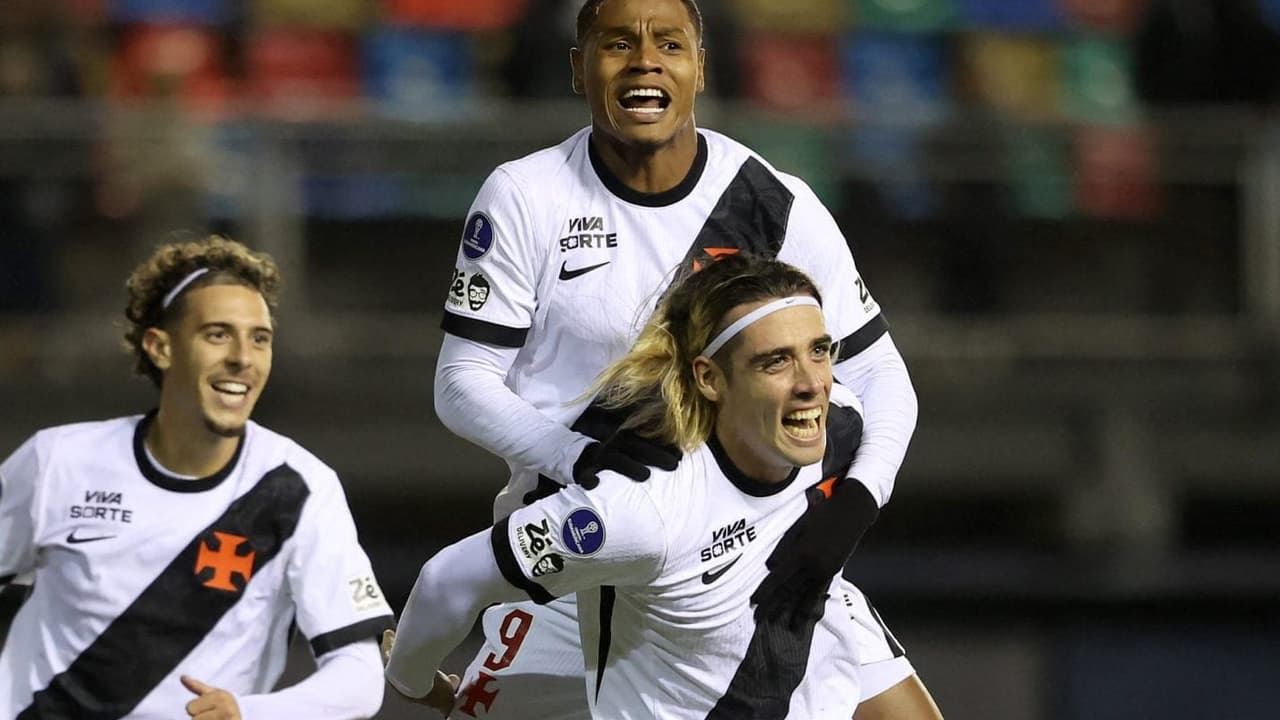 Matheus França desperta no adeus: primeiro gol pelo Vasco na Sul-Americana — Futebol