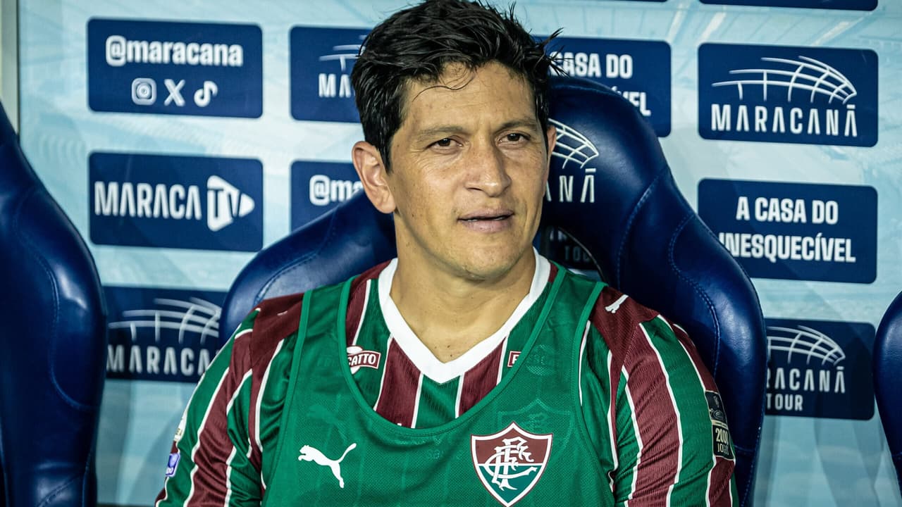 Fluminense confirma time titular contra o São Paulo com retorno de Cano e apresentação de Hulk — Futebol