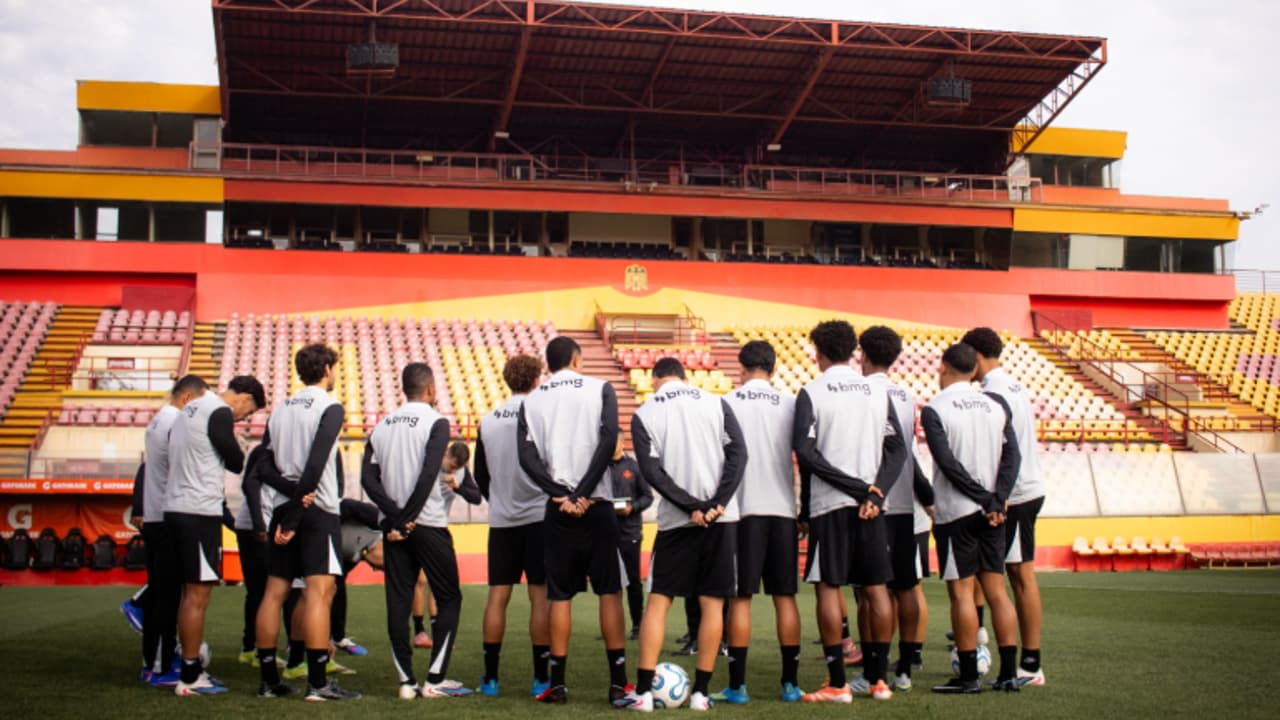 Vasco conclui treinos para enfrentar Audax Italiano na Sul-Americana; veja os relacionados e escalação — Futebol