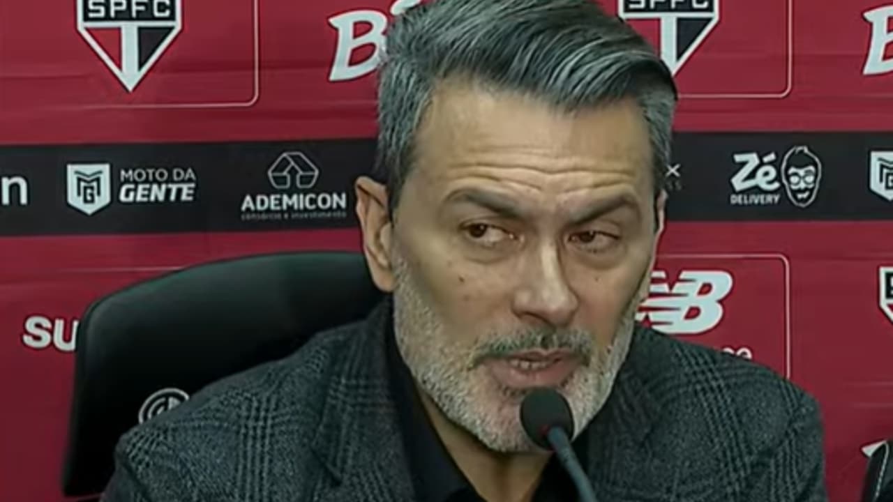 Rui Costa detalha saída de Roger Machado do São Paulo após revés na Copa do Brasil — Futebol
