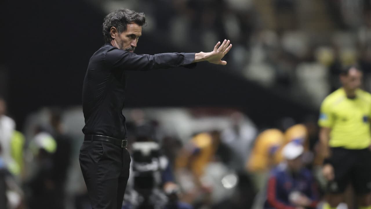 Domínguez destaca Bernard como o melhor do Atlético após vaga na Sul-Americana — Futebol