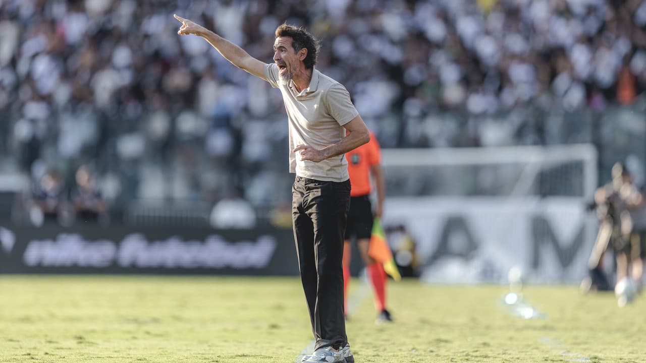 Domínguez projeta reforços de peso para o Galo após vitória no Rio — Futebol