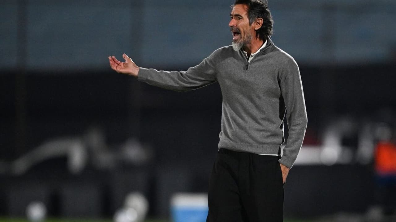 Domínguez cobra Atlético-MG por falhas recorrentes na Sul-Americana: 'Não dá para tropeçar na mesma pedra' — Futebol
