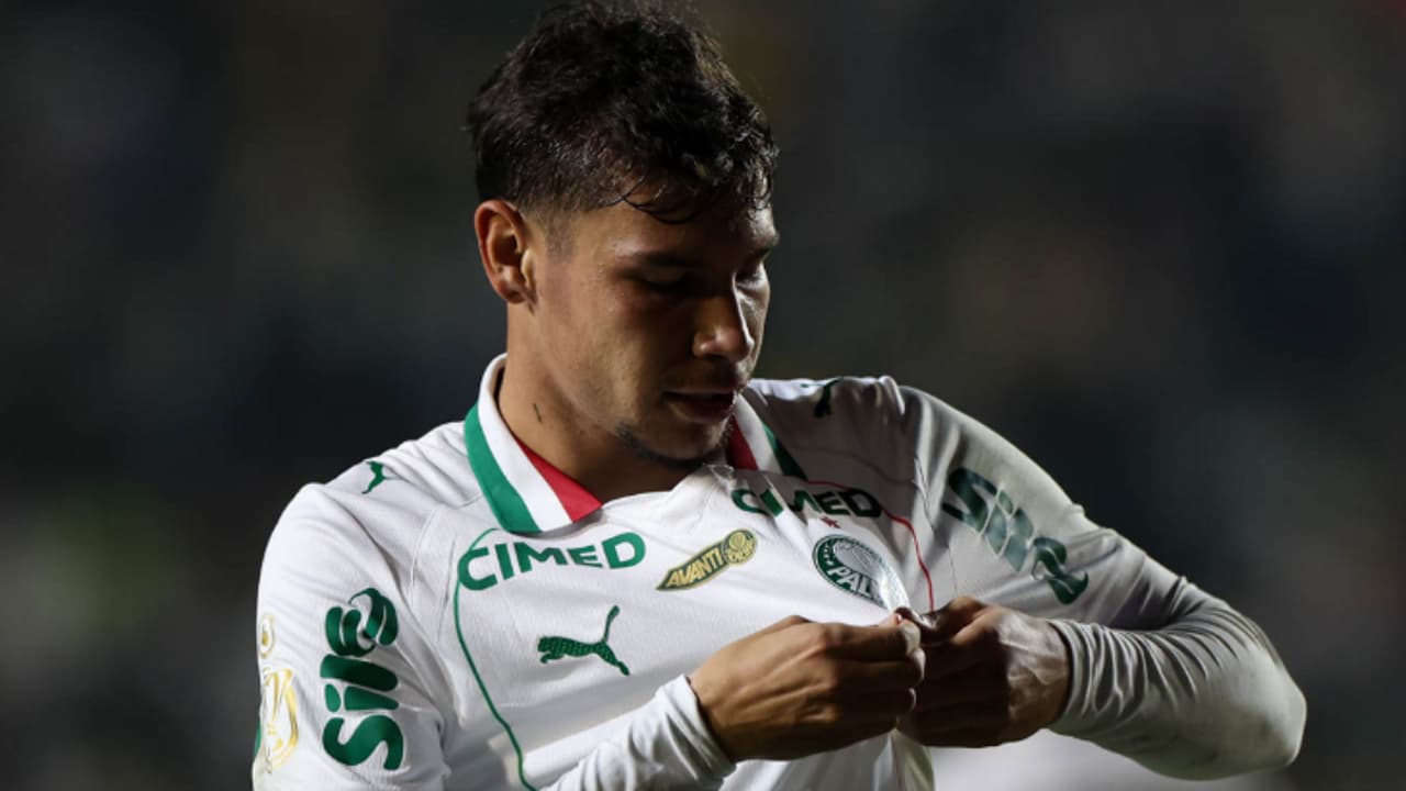 Erick Belé desponta no Palmeiras e sonha com mais minutos sob comando de Abel — Futebol