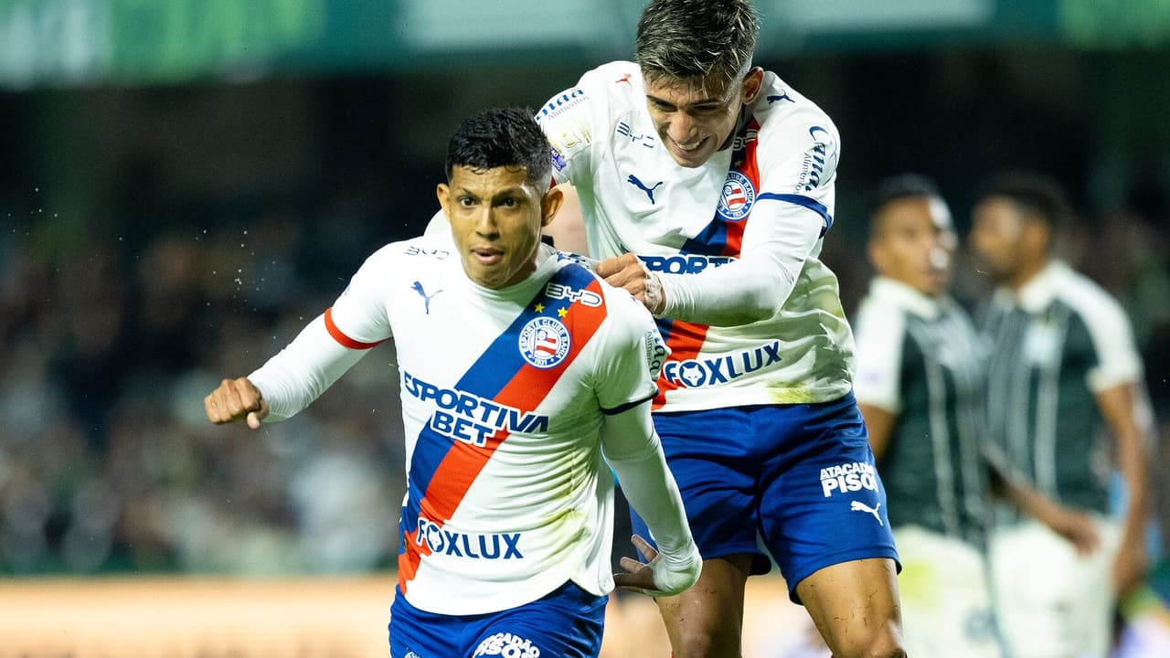Coritiba vira para cima do Bahia com gols de Lavega e Breno Lopes no Couto Pereira — Futebol
