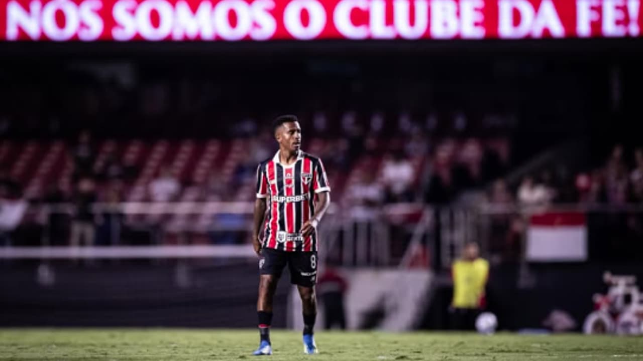 São Paulo aguarda retorno de Marcos Antonio e define situação de Artur para duelo contra o Botafogo — Futebol