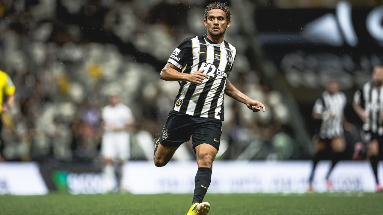 Scarpa desabafa e reforça compromisso com o Atlético-MG: 'Feliz no Galo e foco total' — Futebol