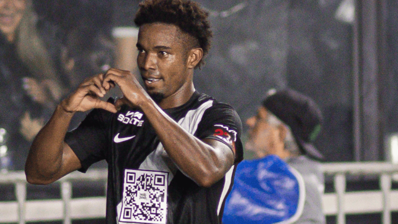 Vasco domina em casa e conquista vitória suada por 1 a 0 sobre o Athletico-PR no Brasileirão — Futebol