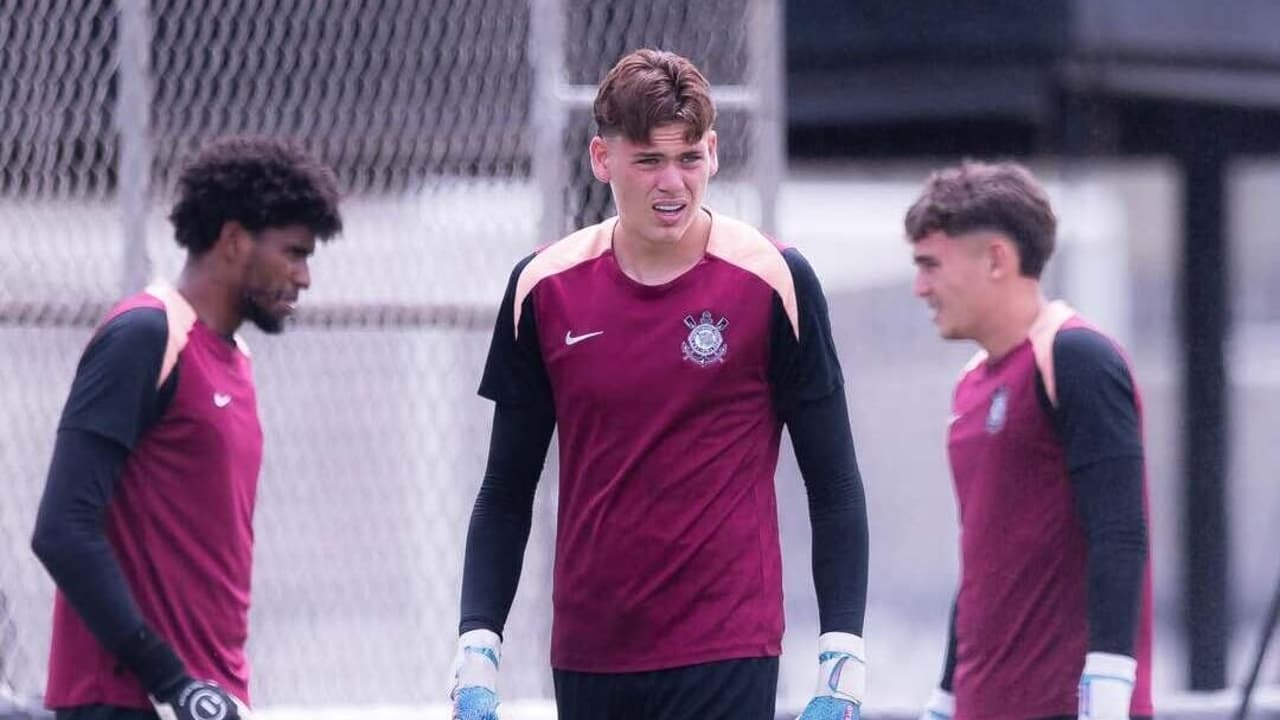FECHA COM GIGANTE! Corinthians acerta renovação com goleiro de 2 metros, campeão no Timão