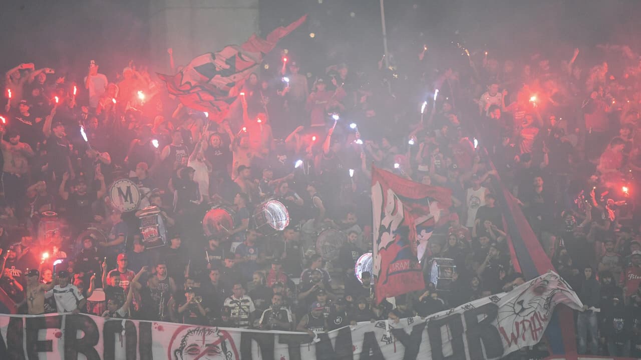 Independiente Medellín: A Fúria da Torcida em Confronto com o Flamengo