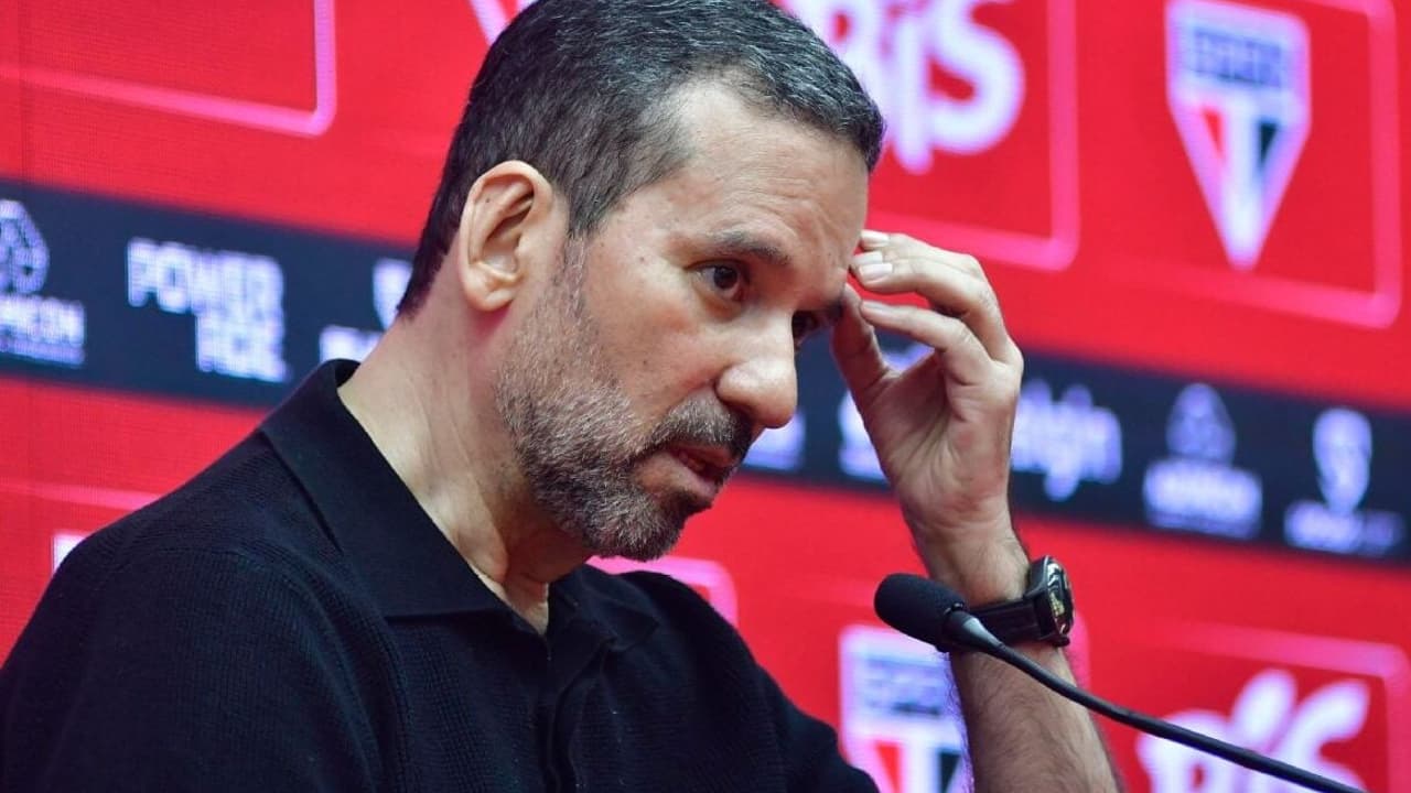 Crise no São Paulo: Olten Ayres dissolve Comissão de Ética após suspensão de votação decisiva — Futebol