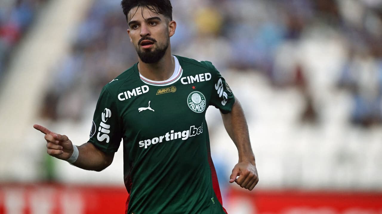 Abel Ferreira destaca carinho paternal por Flaco López após vitória decisiva do Palmeiras