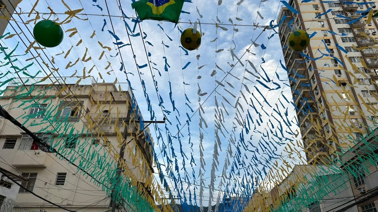 Rua Pereira Nunes mantém viva a magia da Copa com inclusão e tradição no Rio — Futebol