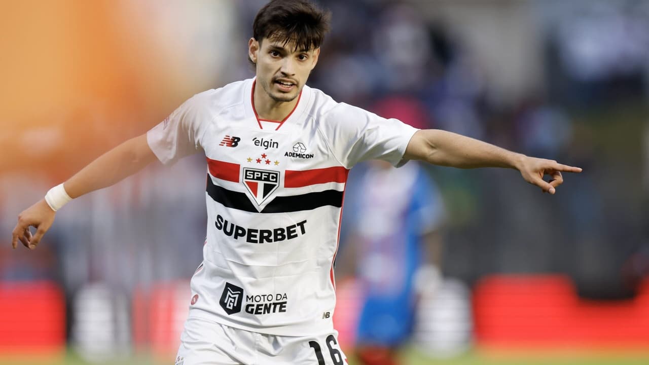 Bobadilla é confirmado na lista do Paraguai para a Copa do Mundo — Futebol